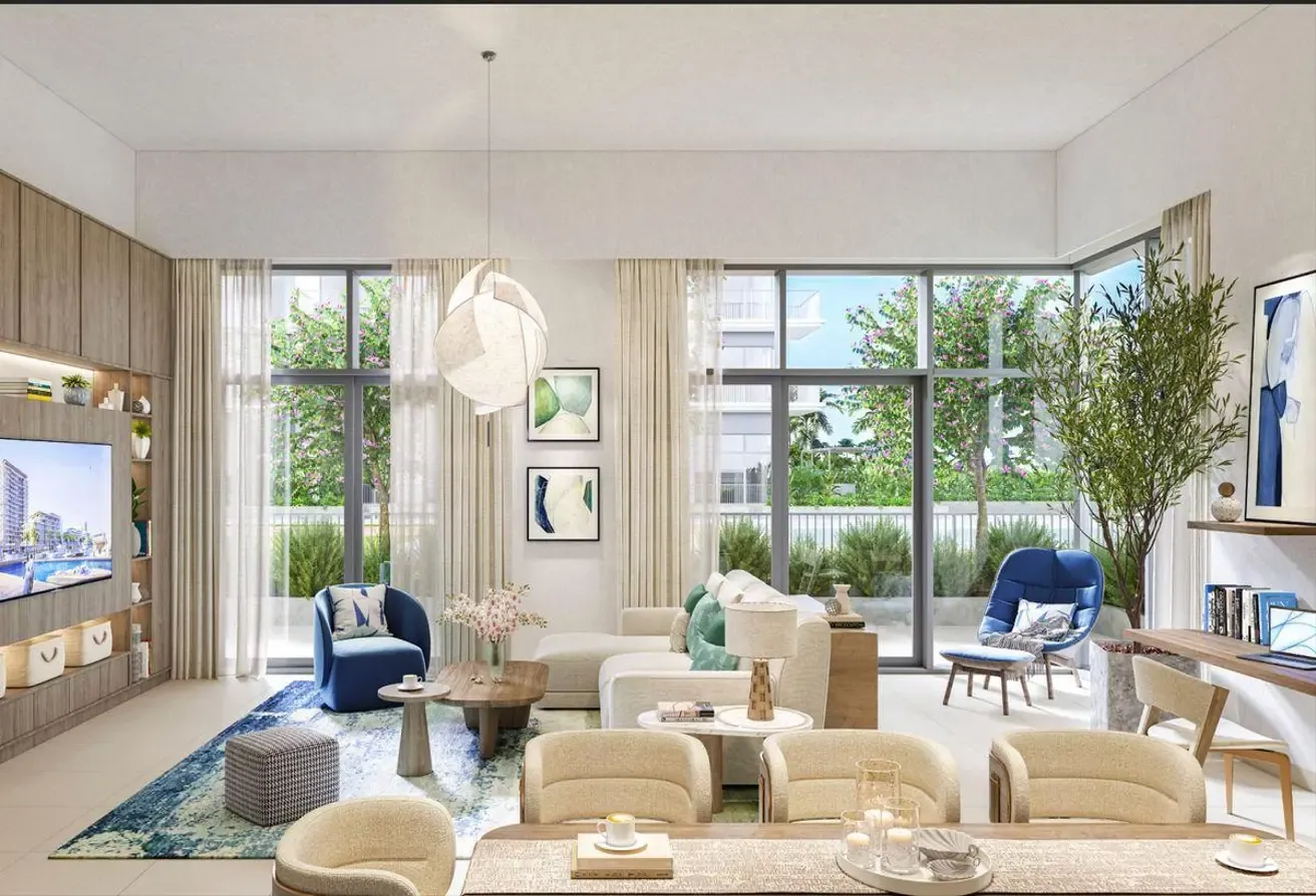 Prime Location|Beachfront|Spacious
