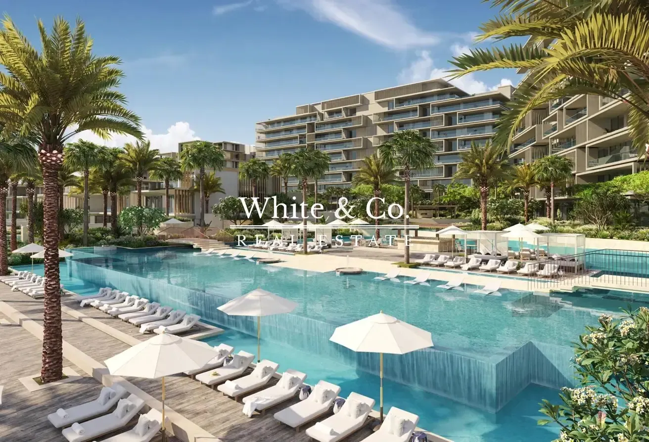 Rare Palm View | Garden and Beach Access