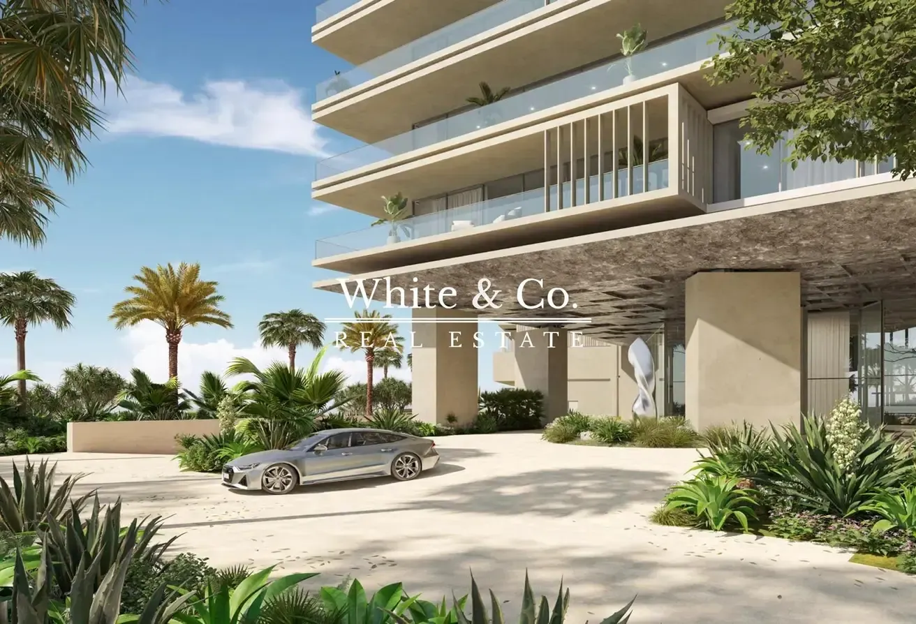 Rare Palm View | Garden and Beach Access