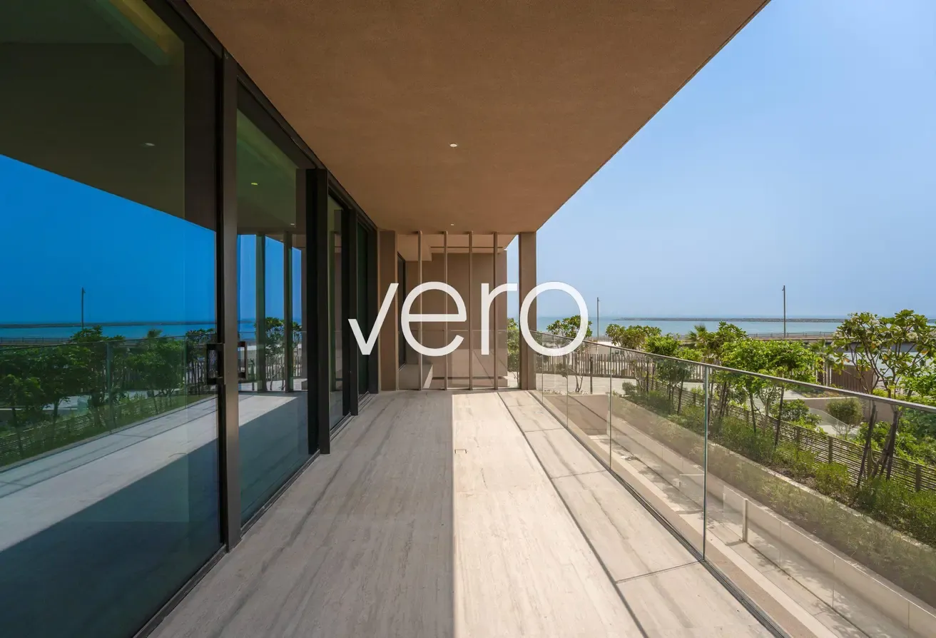 Sea View | Corner Unit | Ready to Move In