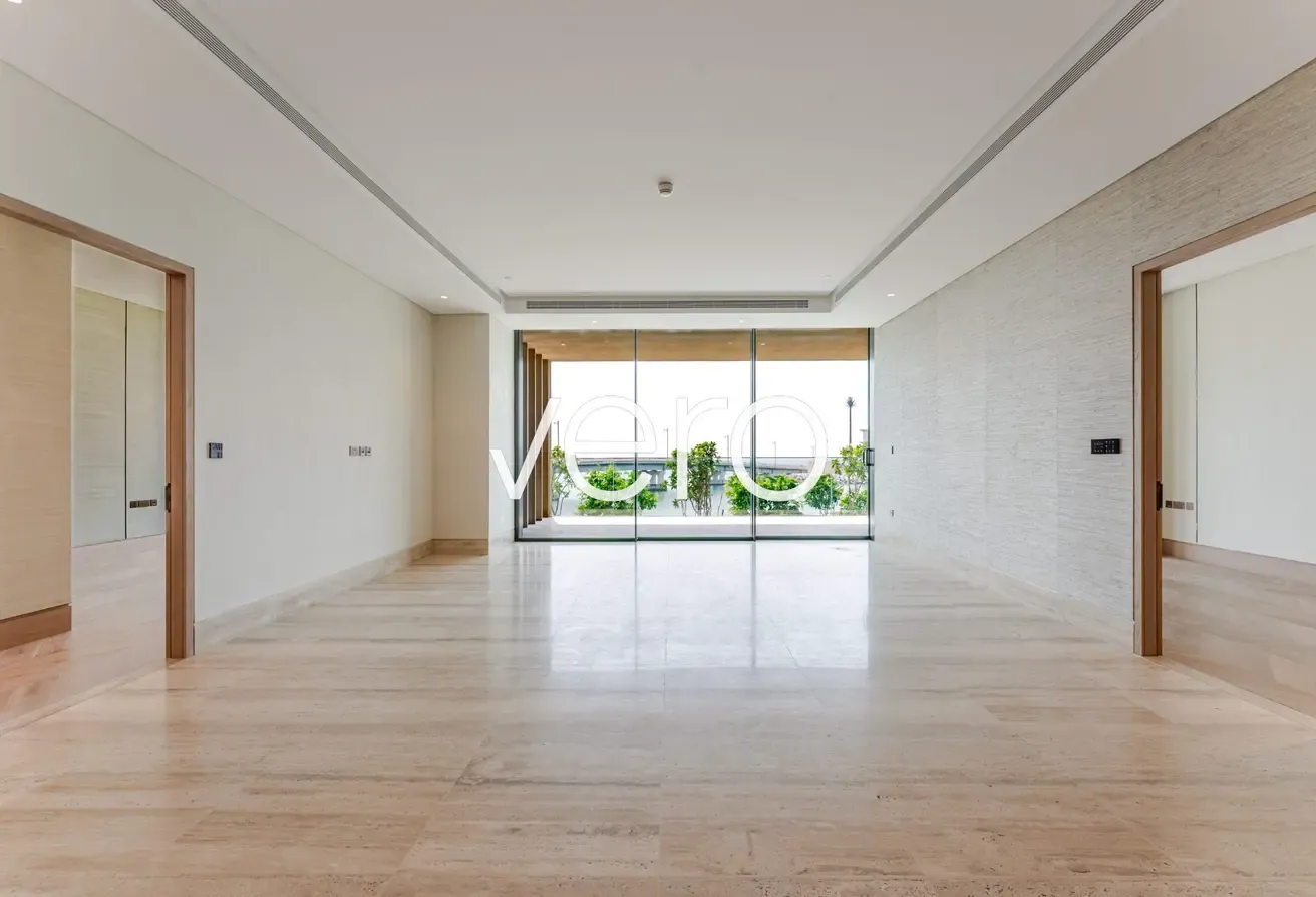 Sea View | Corner Unit | Ready to Move In