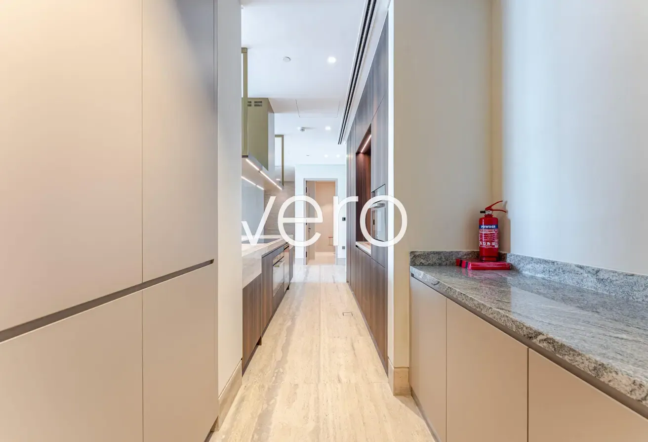 Sea View | Corner Unit | Ready to Move In