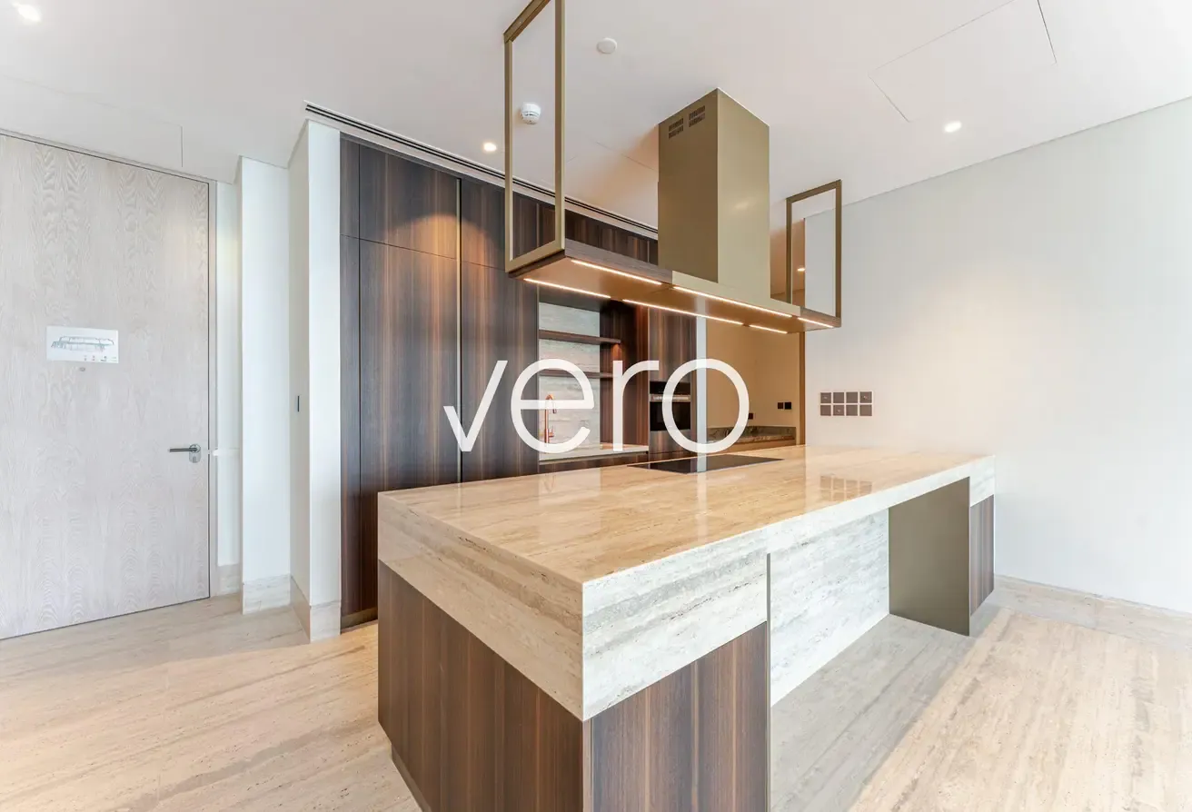 Sea View | Corner Unit | Ready to Move In