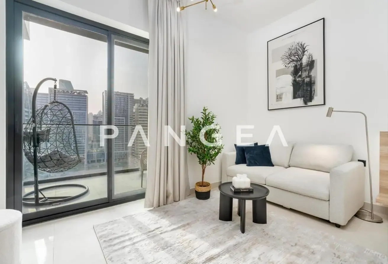 Best Price | Burj Khalifa and Canal View | Big Balocny