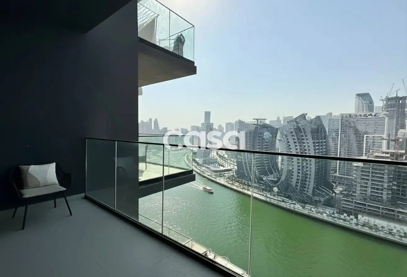 Luxury Studio | Stunning Canal View | High ROI