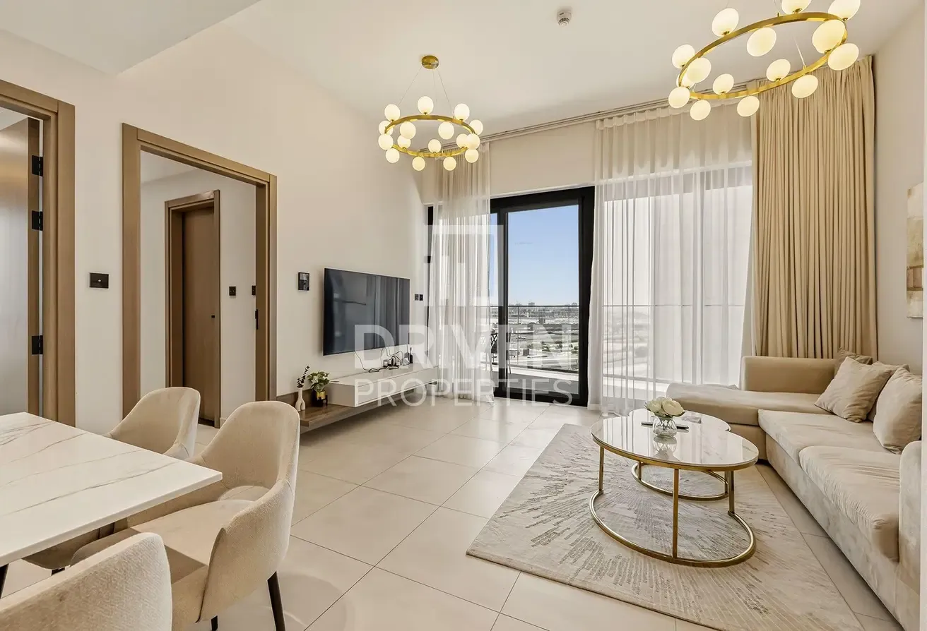 Canal Living | Fully Furnished | Vacant | Jacuzzi