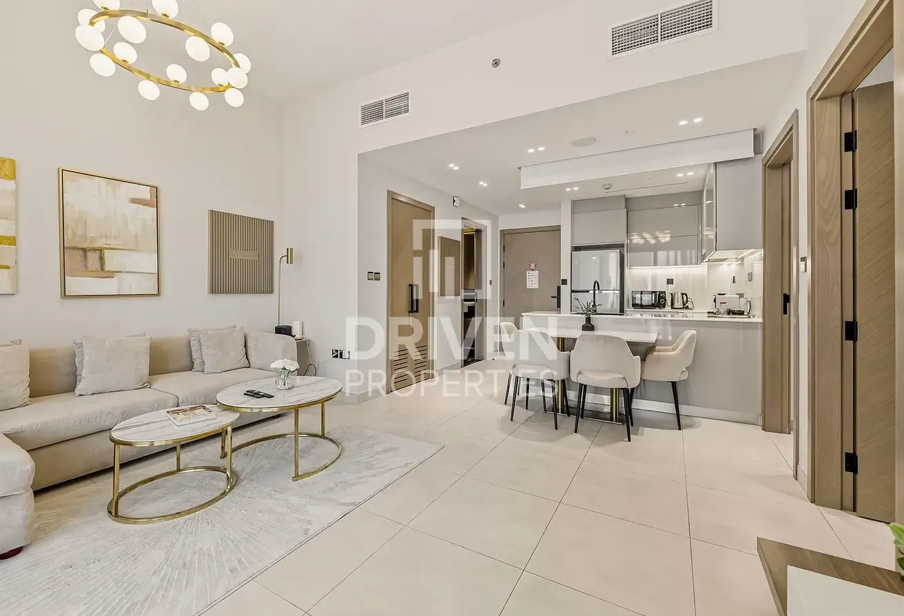 Canal Living | Fully Furnished | Vacant | Jacuzzi