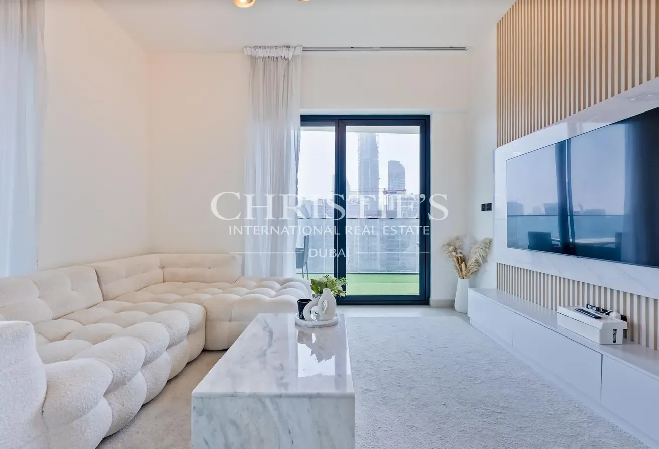 Burj Khalifa and Canal Views | Vacant | Upgraded