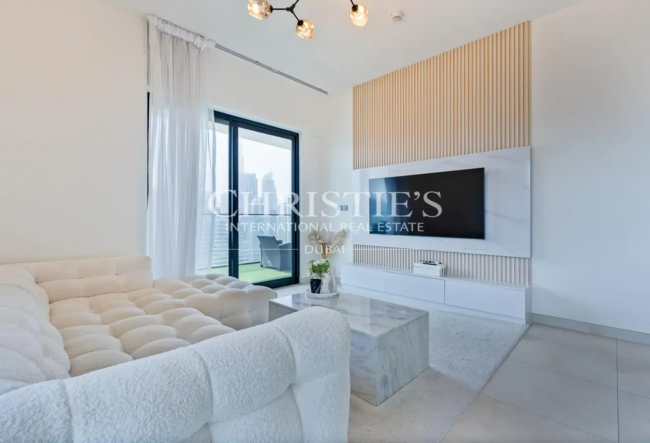 Burj Khalifa and Canal Views | Vacant | Upgraded