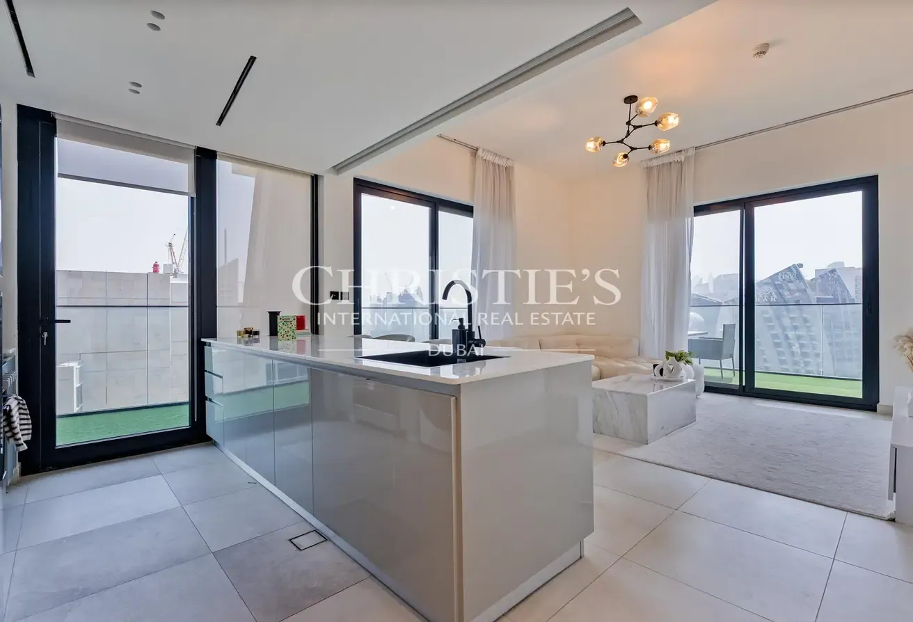 Burj Khalifa and Canal Views | Vacant | Upgraded