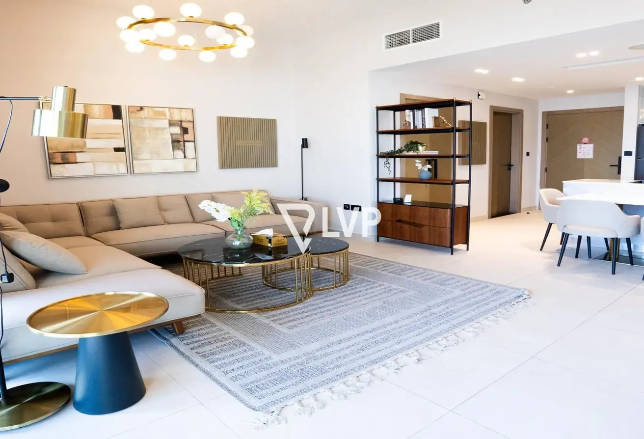Fully Furnished | High Floor | Canal Views