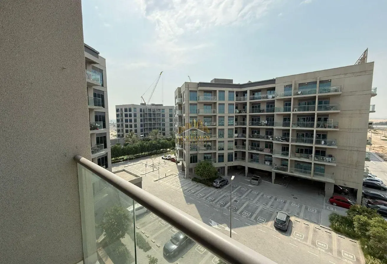 Community Living - Bright - Price Dropped