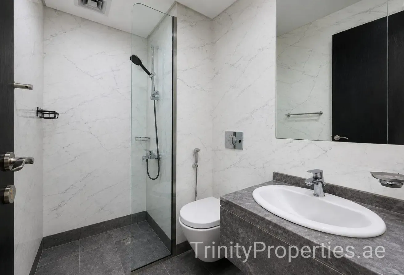 Ready To Move | Spacious & Bright Layout
