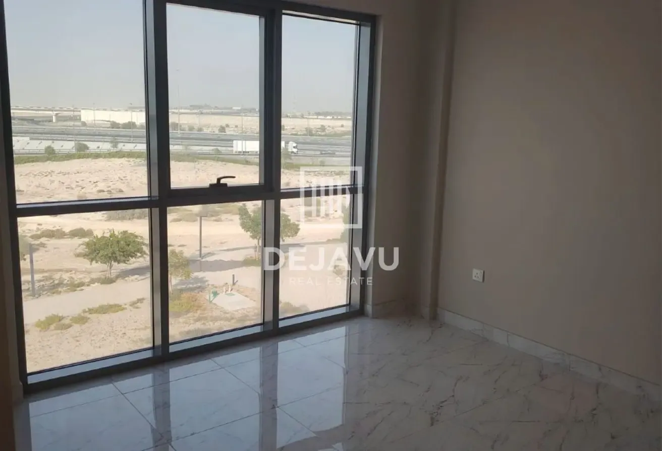 Spacious 1-Bedroom Apartment I Ready to Move In