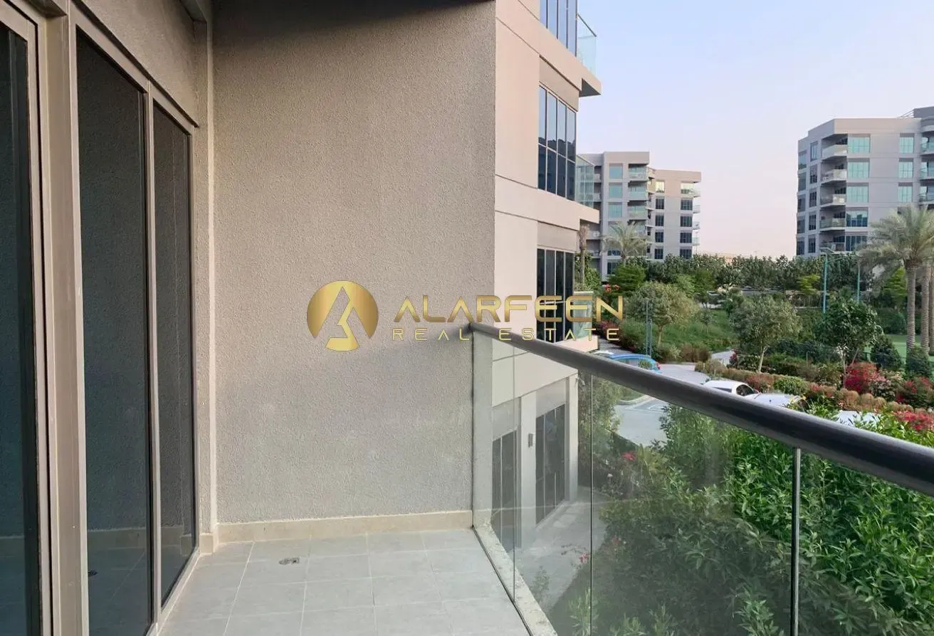 Premium 1BR| Bright Unit| Move In Ready