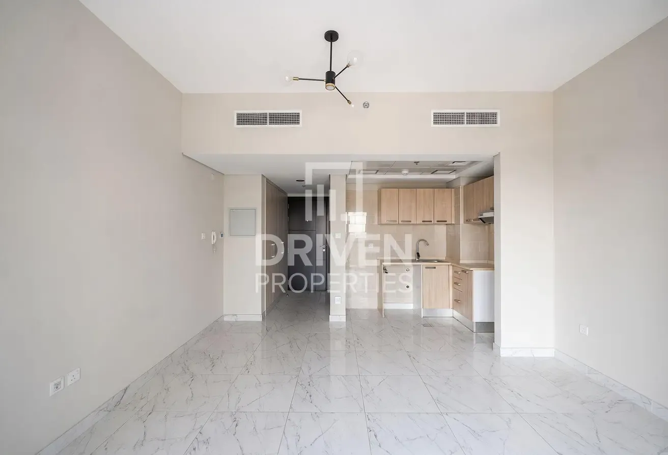 Modern Studio | Prime Location | Unique Layout