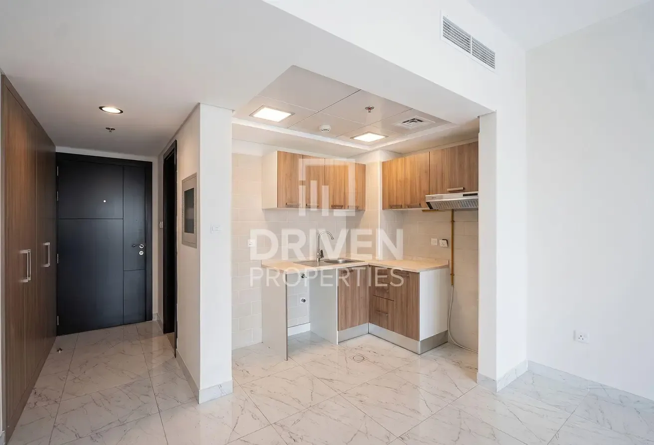 Modern Studio | Prime Location | Unique Layout