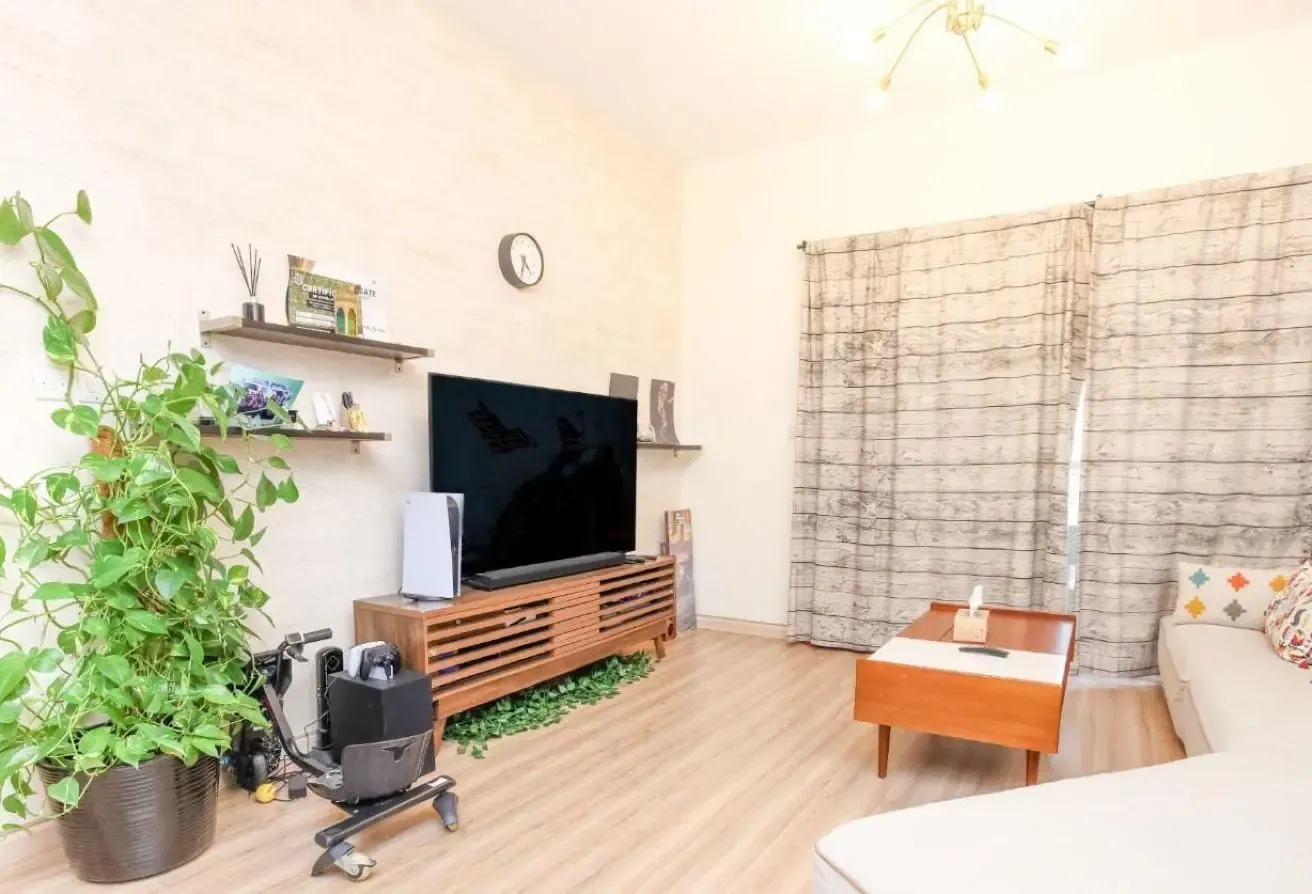 AC Free | Vastu | Furnished | Pool View | Pet Ok