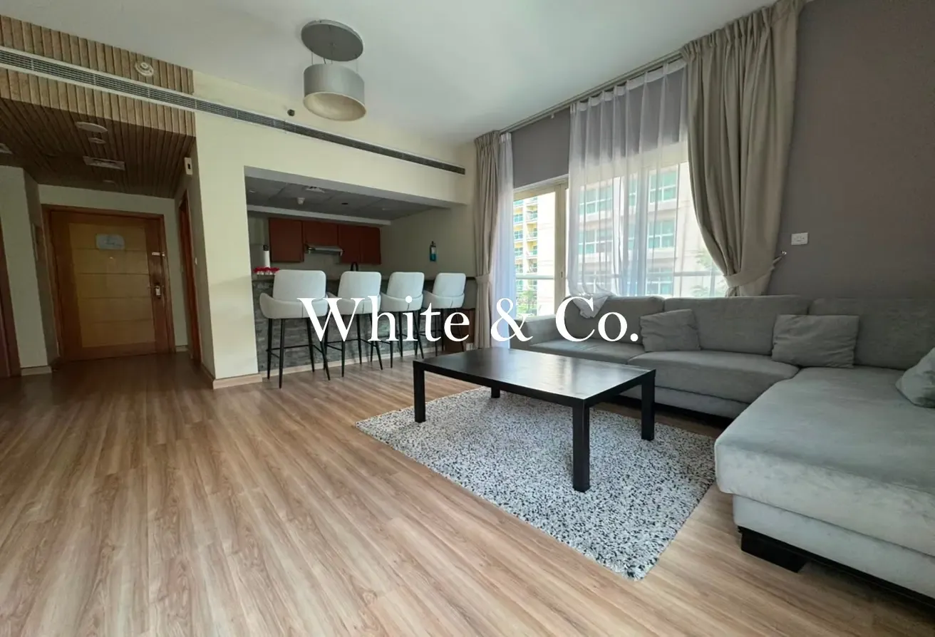 Fully Furnished | Upgraded | Chiller free