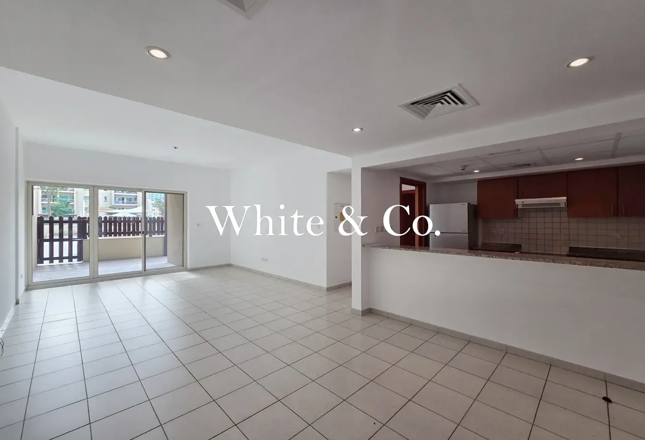 VACANT NOW | SEMI UPGRADED | COURTYARD