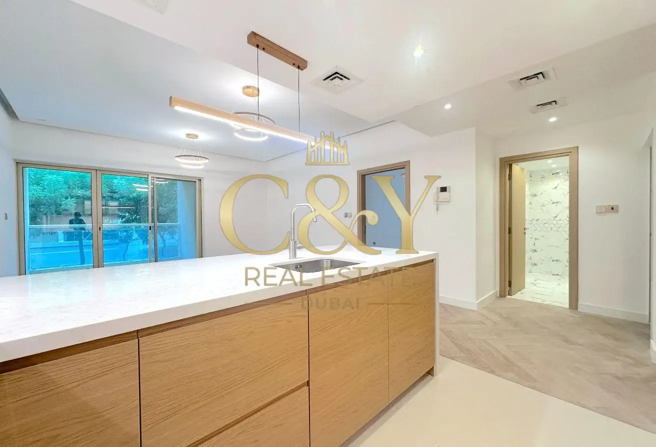 Upgraded | Built-in Appliances | Vacant in October