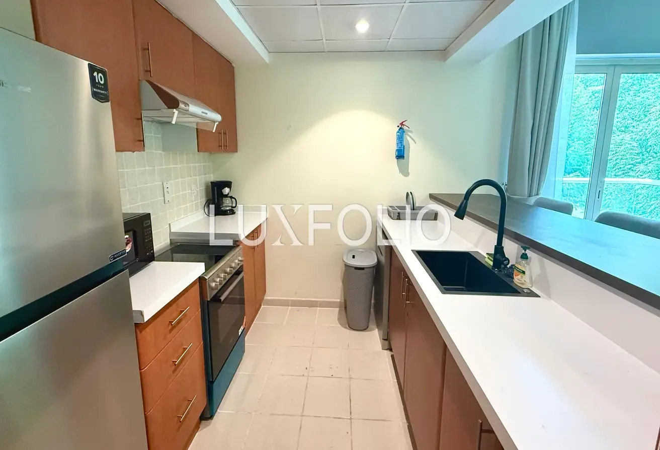 Vacant | Bright Open Layout | Furnished