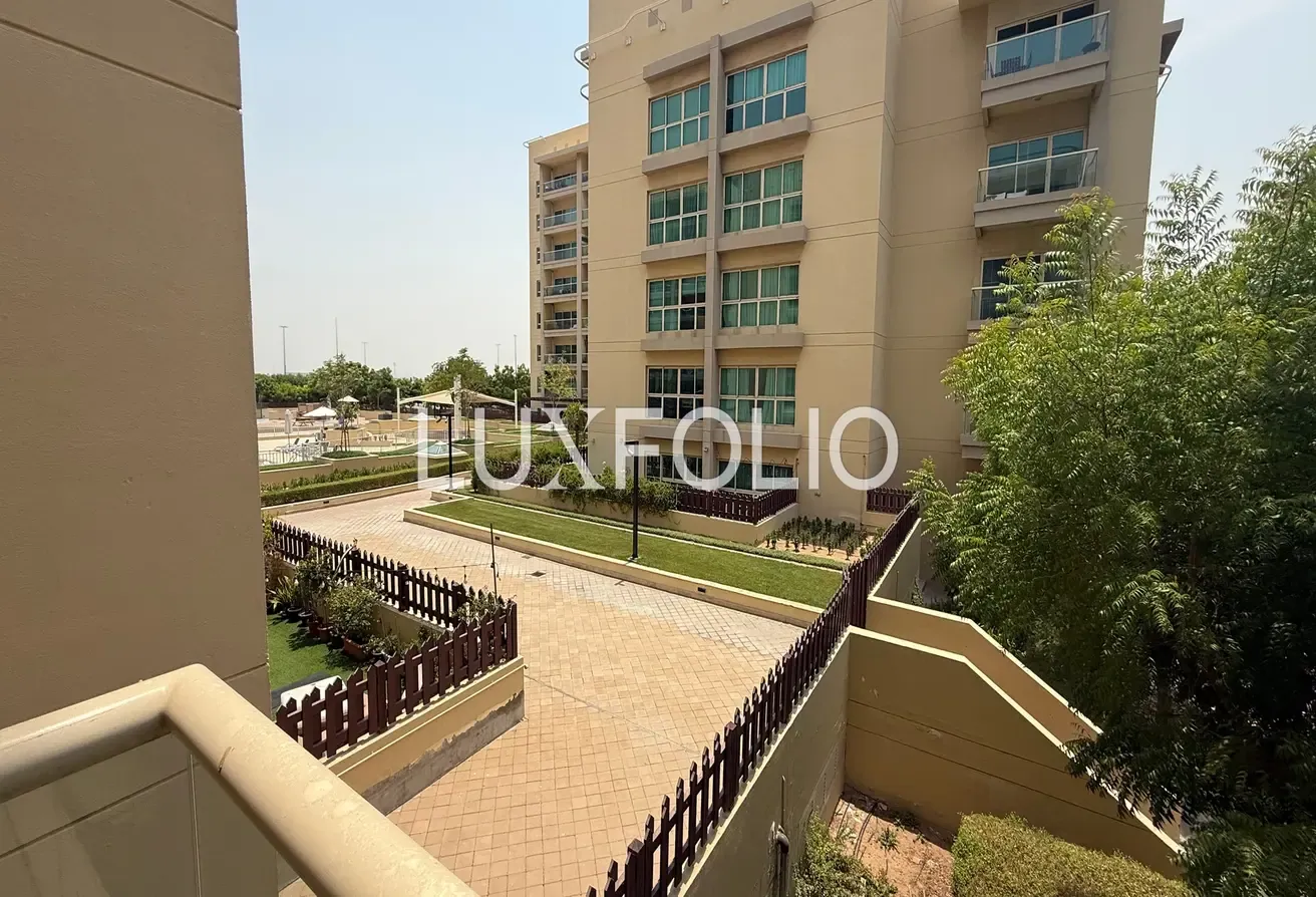 Vacant | Bright Open Layout | Furnished