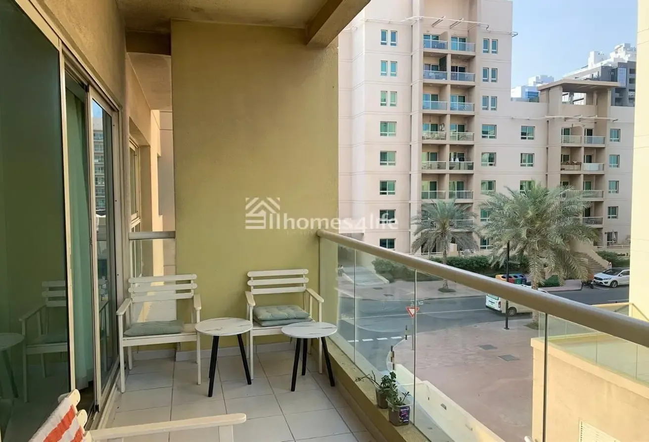 UPGRADED |  FULLY FURNISHED | CHILLER FREE
