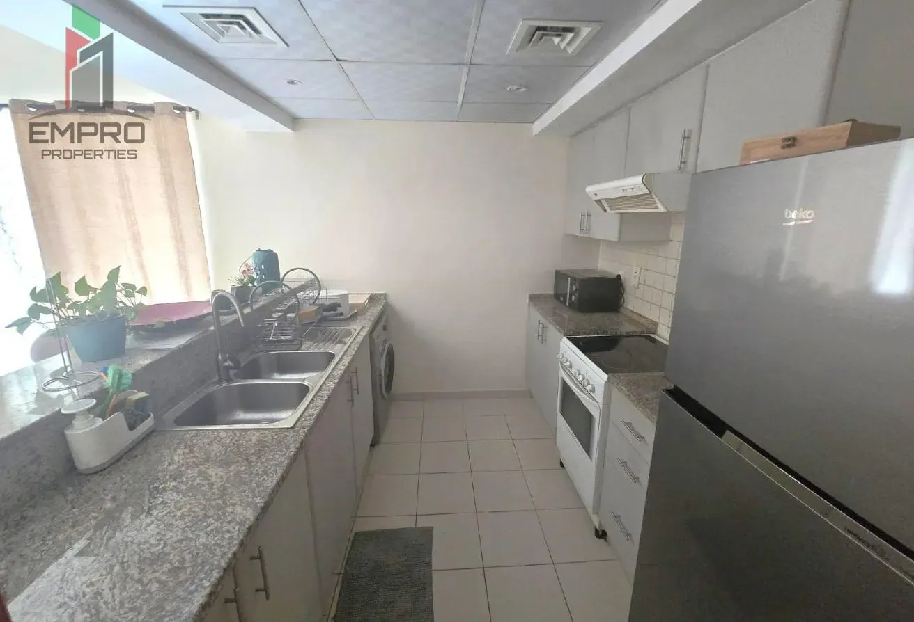 Fully Furnished l Upgraded l Vacant