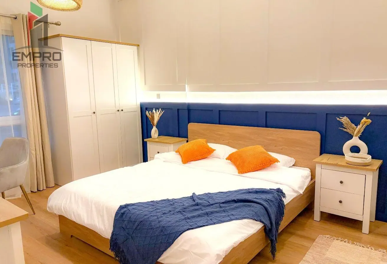 Fully Furnished l Upgraded l Vacant