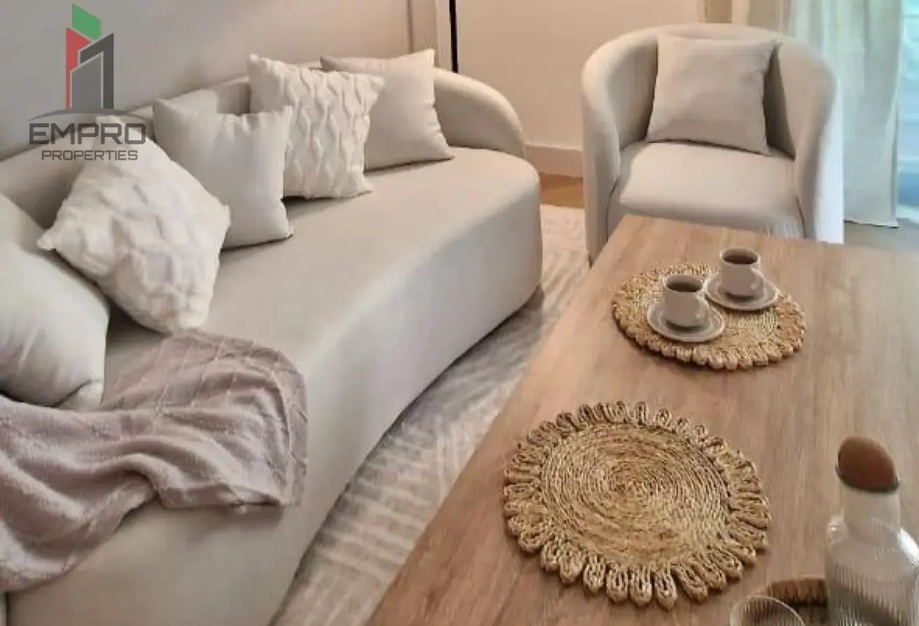 Fully Furnished l Upgraded l Vacant