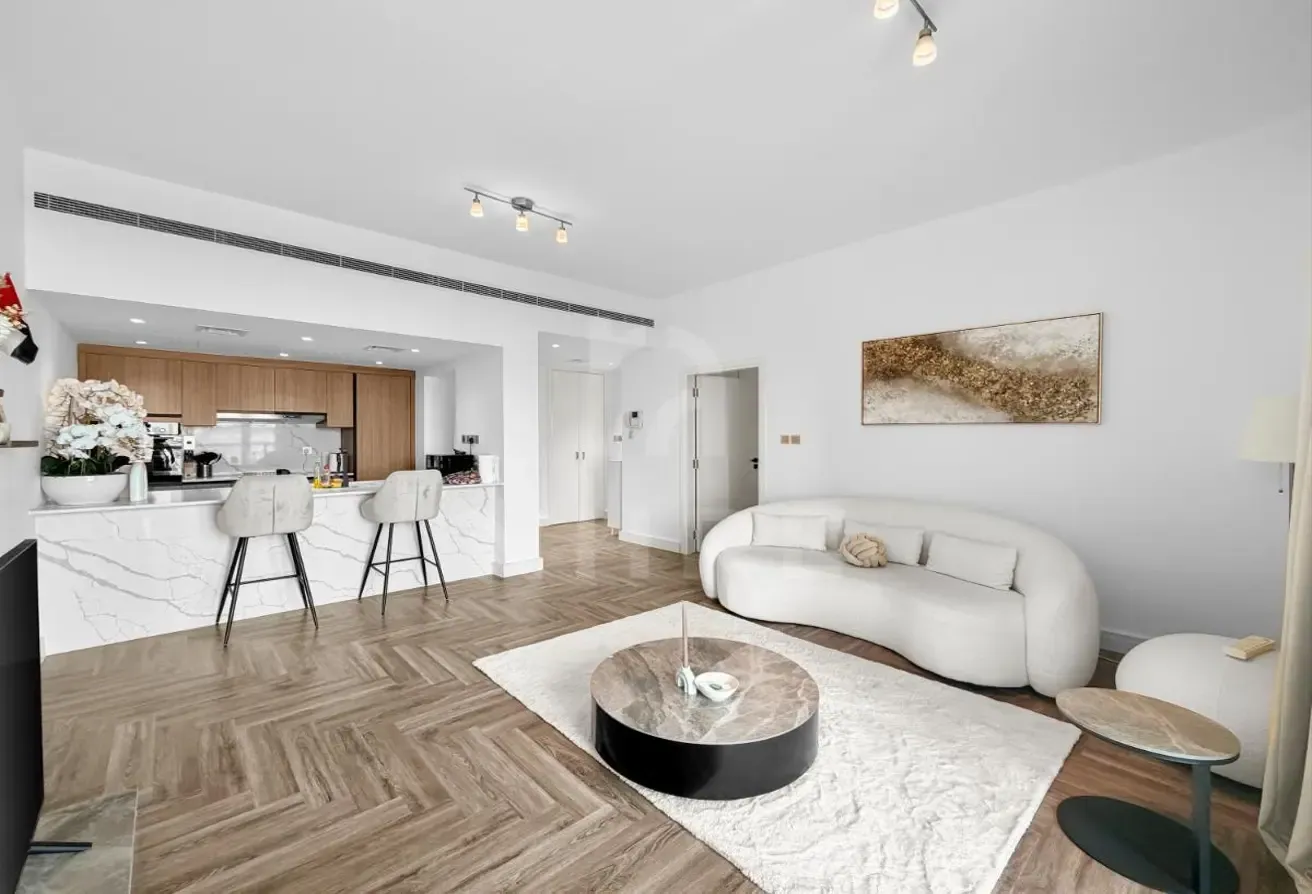 Furnished-Fully upgraded | Vacant | Race Course