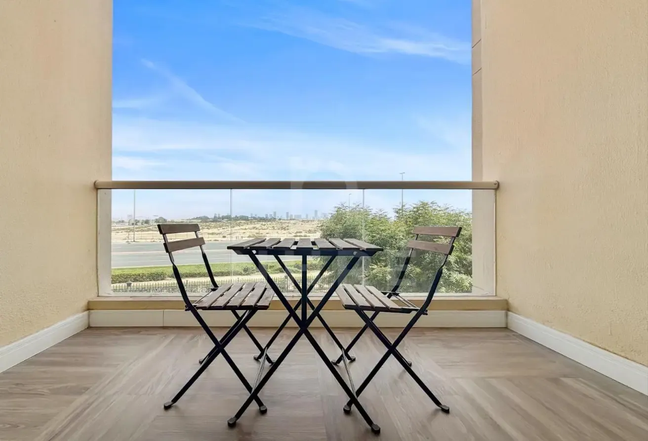 Furnished-Fully upgraded | Vacant | Race Course