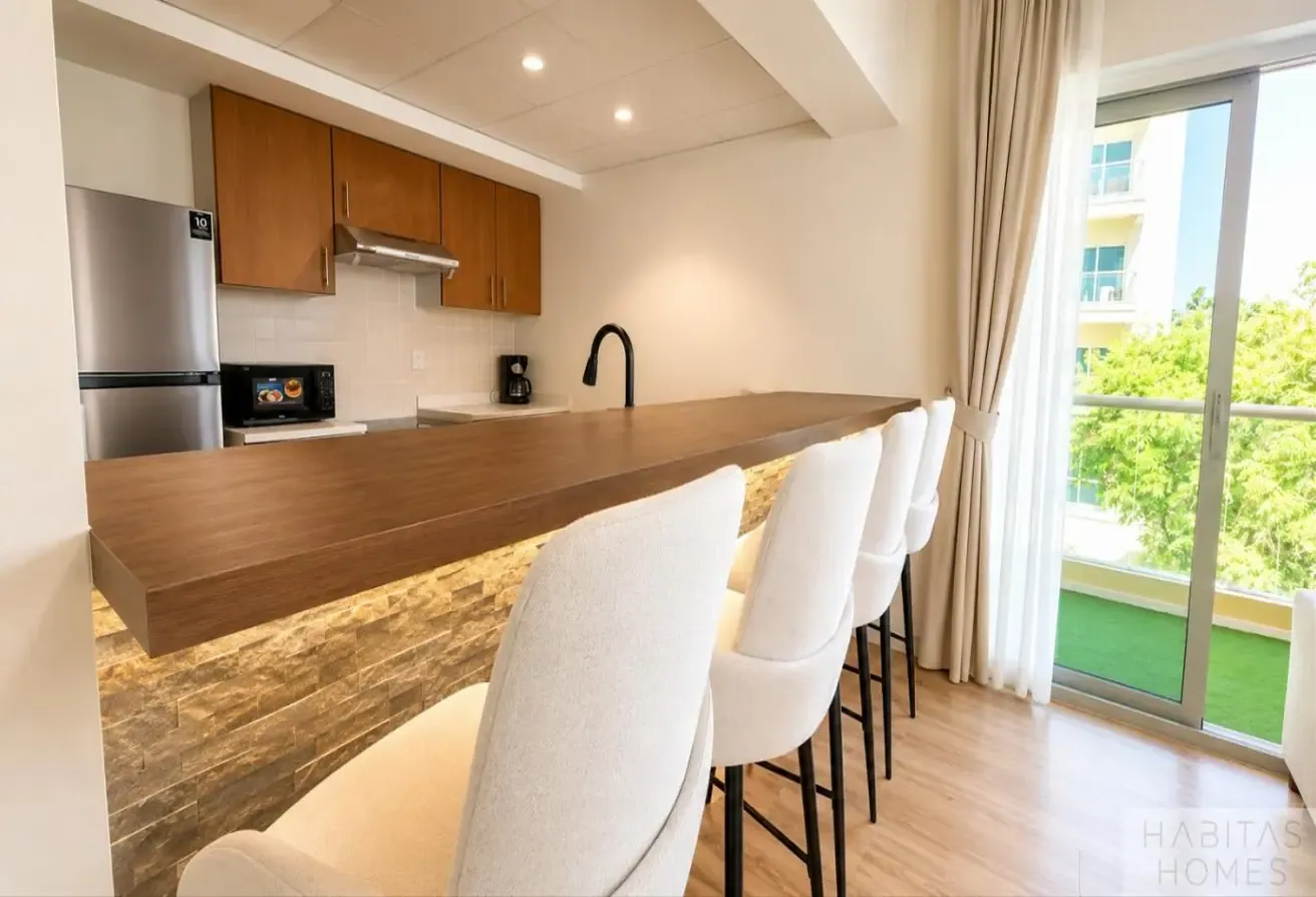 Multiple Cheques | Fully Furnished and Upgraded