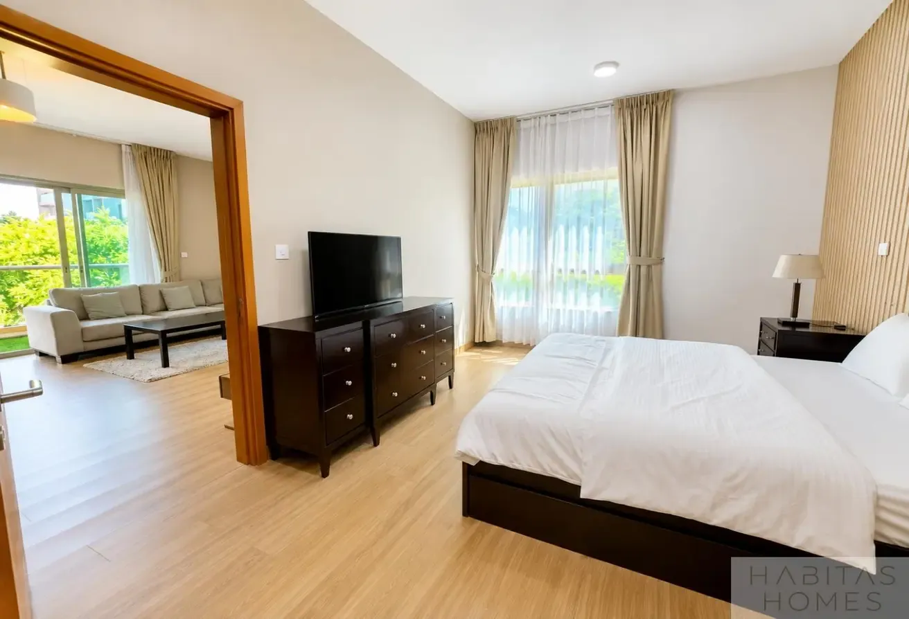 Multiple Cheques | Fully Furnished and Upgraded