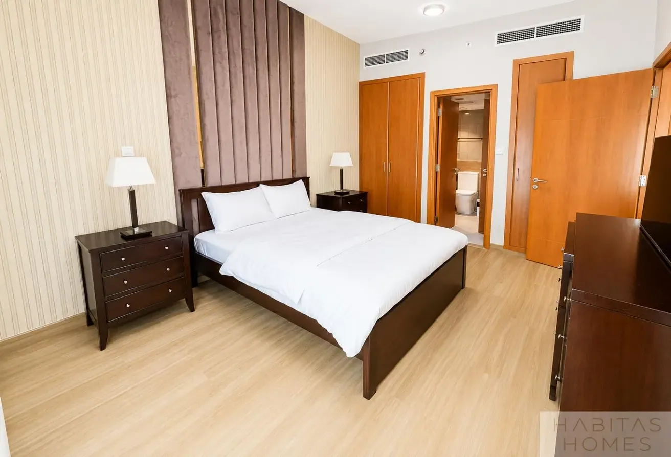 Multiple Cheques | Fully Furnished and Upgraded
