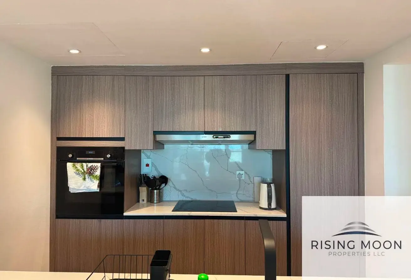 MULTIPLE CHQ OPTION UPGRADED AND FURNISHED 1BR