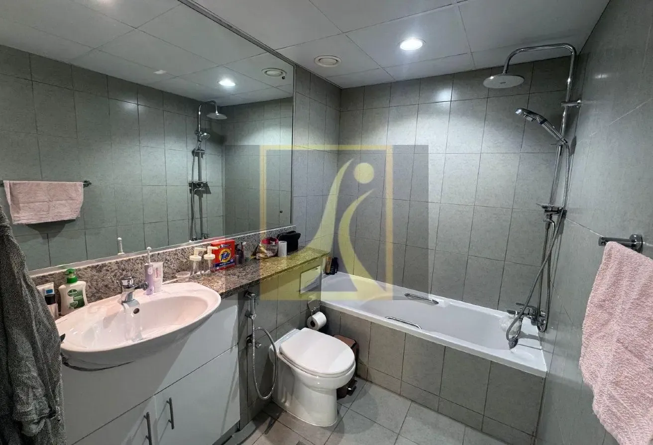Alka 3- Spacious 1 Bedroom Hall with pool View
