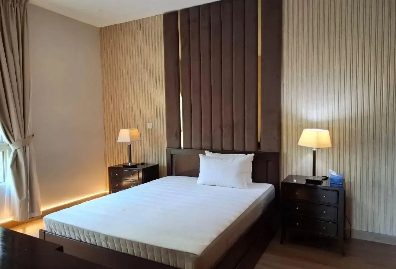 AC Free | Vastu | Furnished | Garden View | Pet Ok