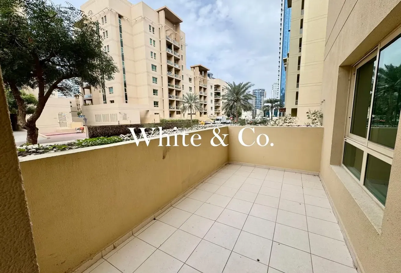 Fully Upgraded | Unfurnished | Prime Loc