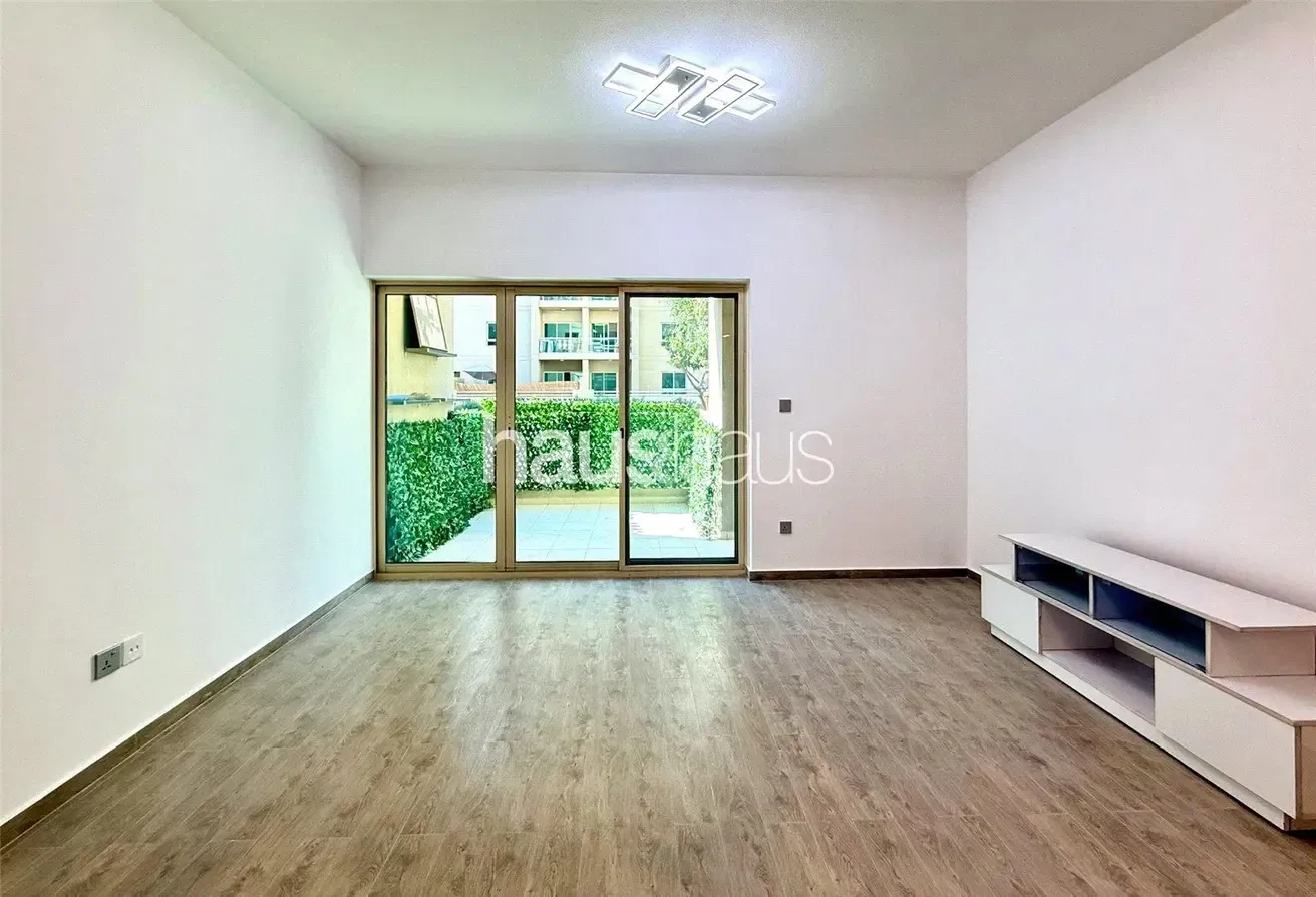Vacant | Fully Upgraded | Ground Floor Unit