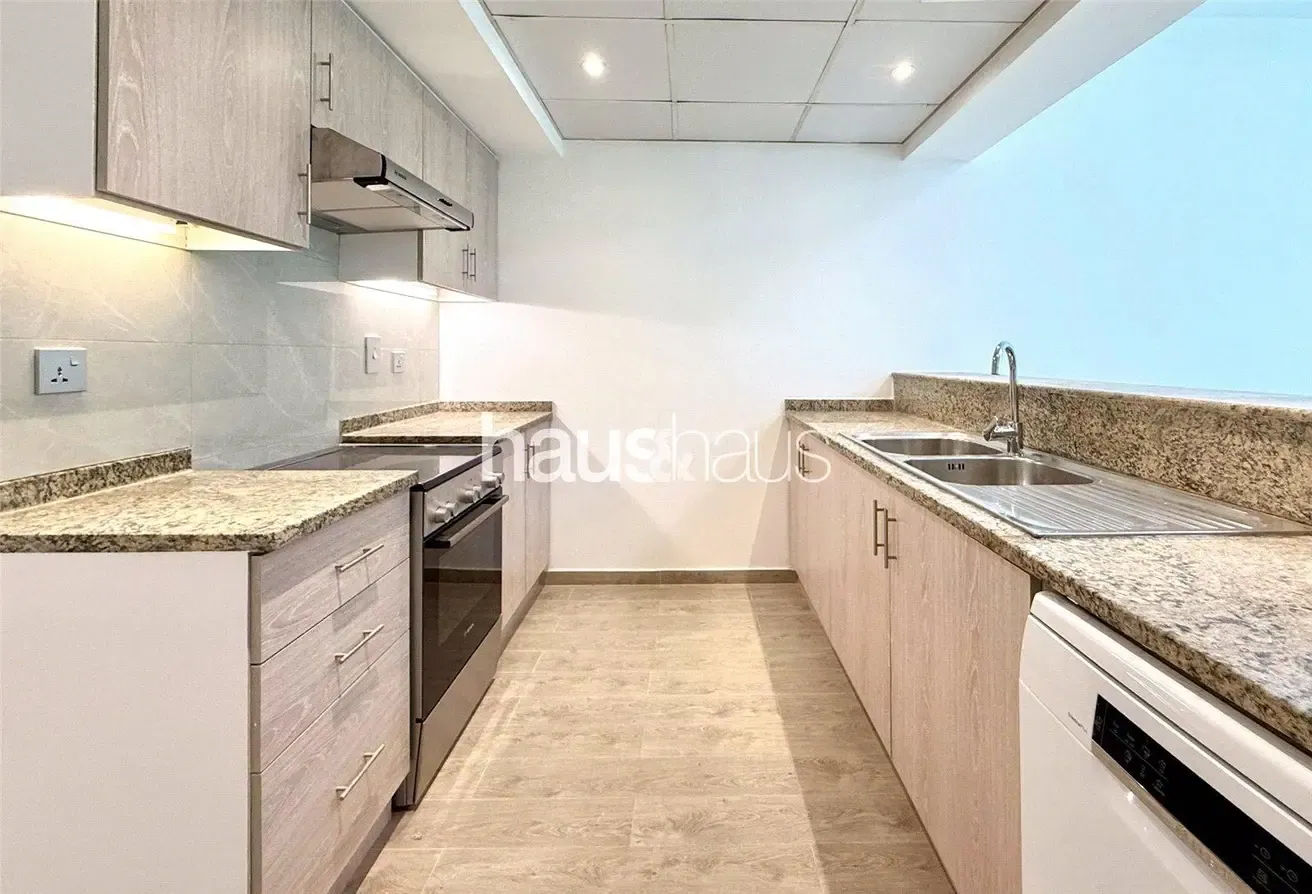 Vacant | Fully Upgraded | Ground Floor Unit