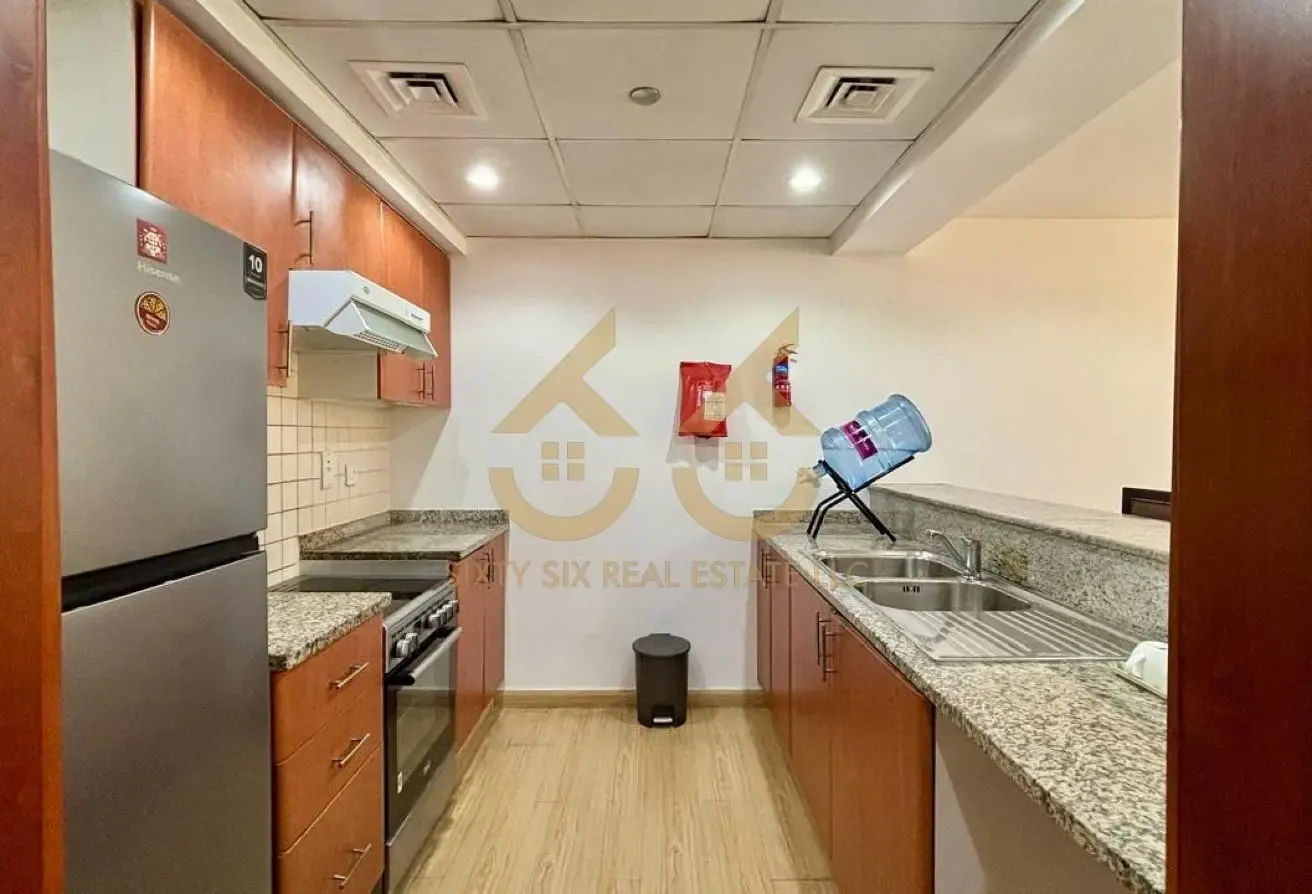 Spacious 2 BR | Prime The Greens Location | Vacant
