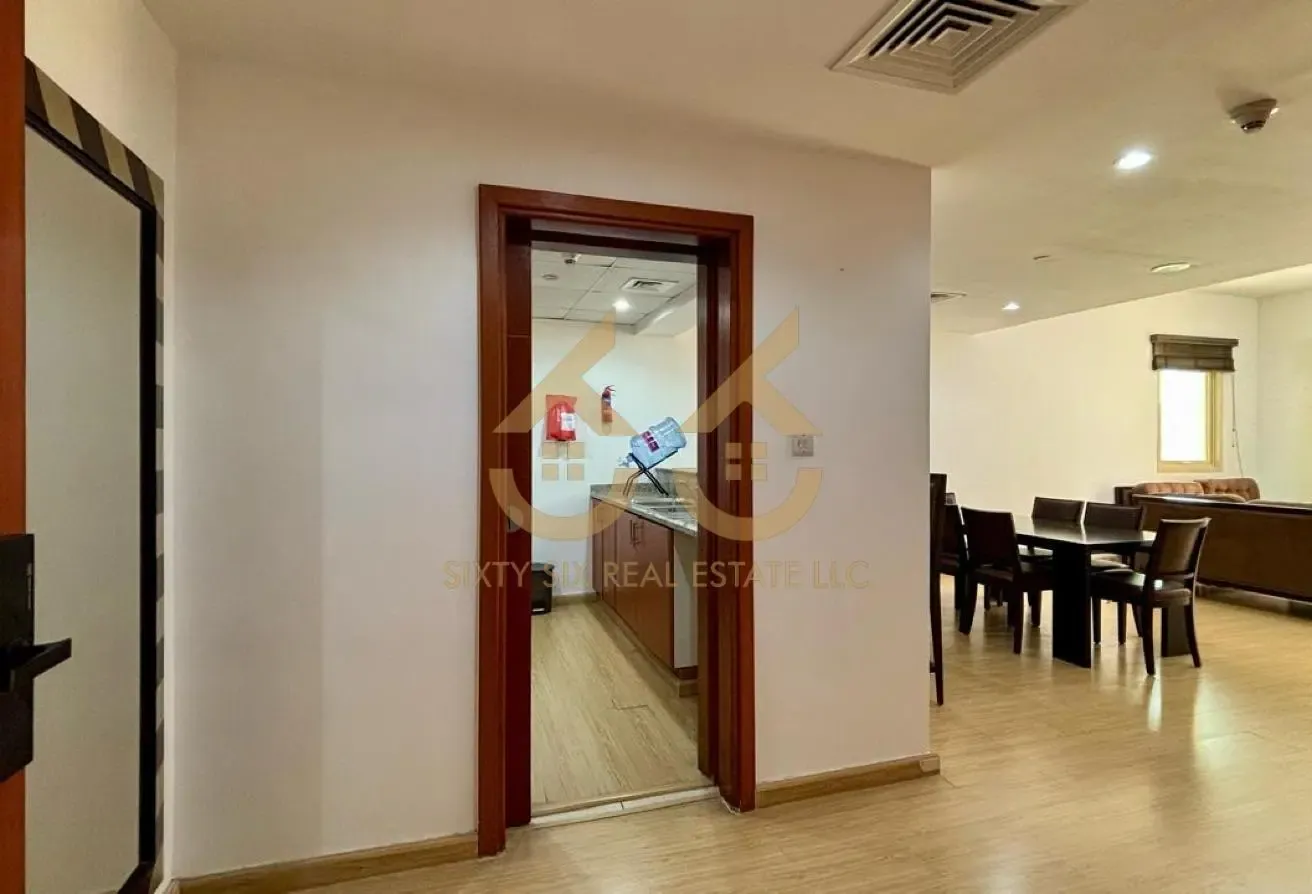 Spacious 2 BR | Prime The Greens Location | Vacant
