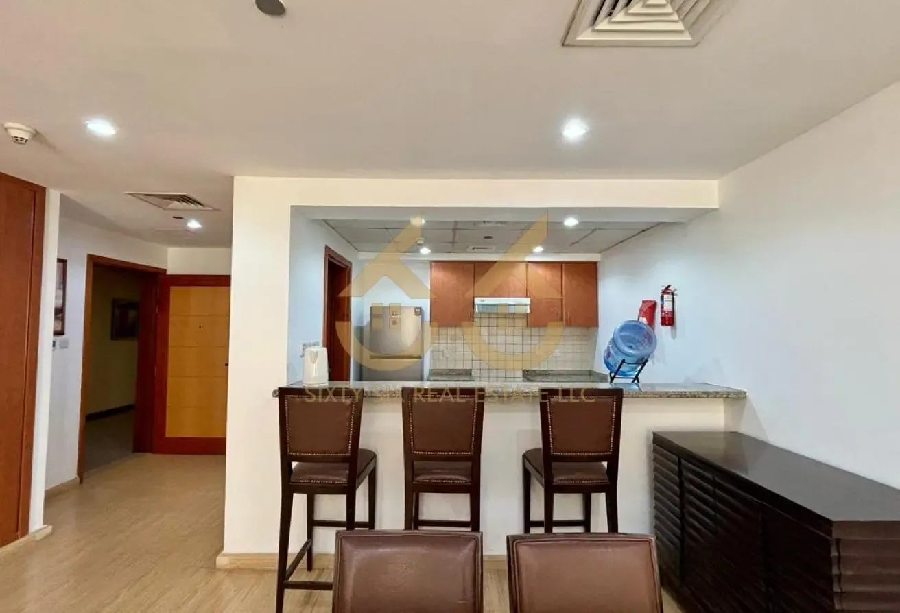 Spacious 2 BR | Prime The Greens Location | Vacant