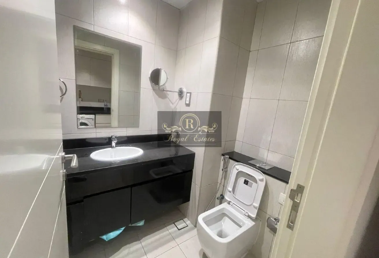 High Floor Fully Furnished Pool View