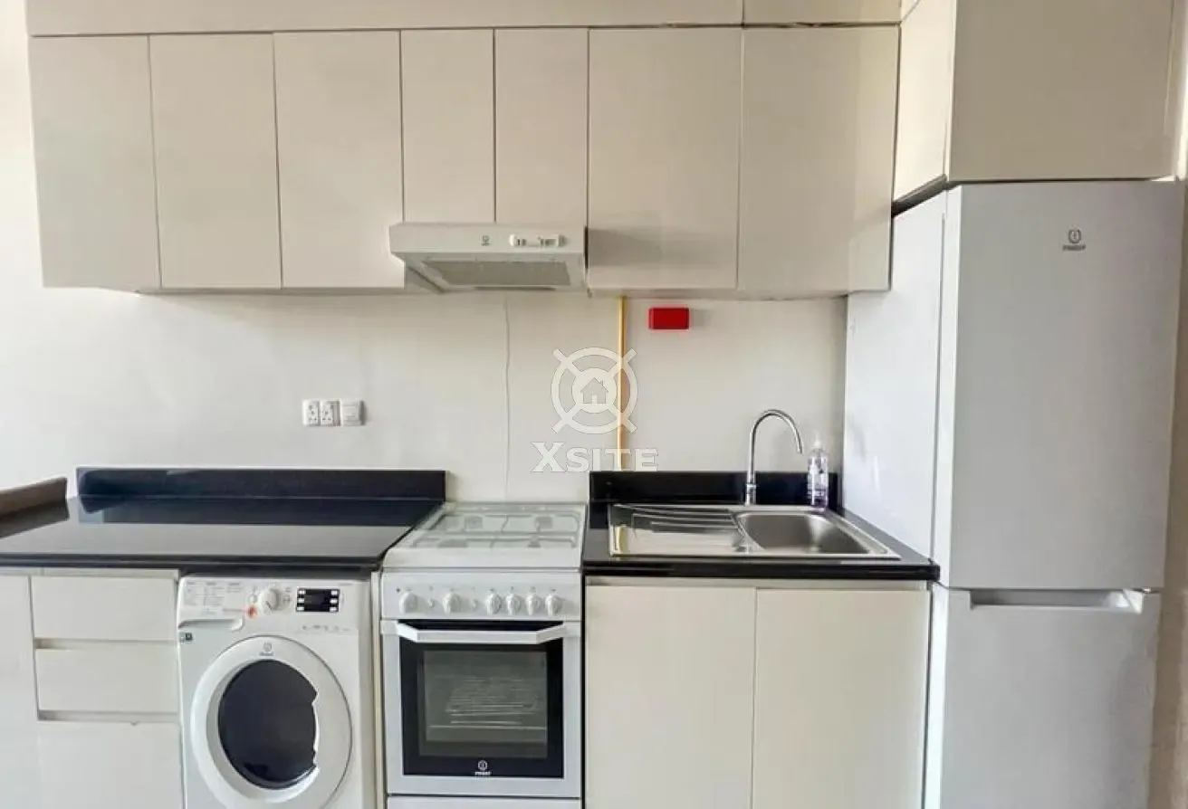 Fully Furnished|Modern Living|Prime Location
