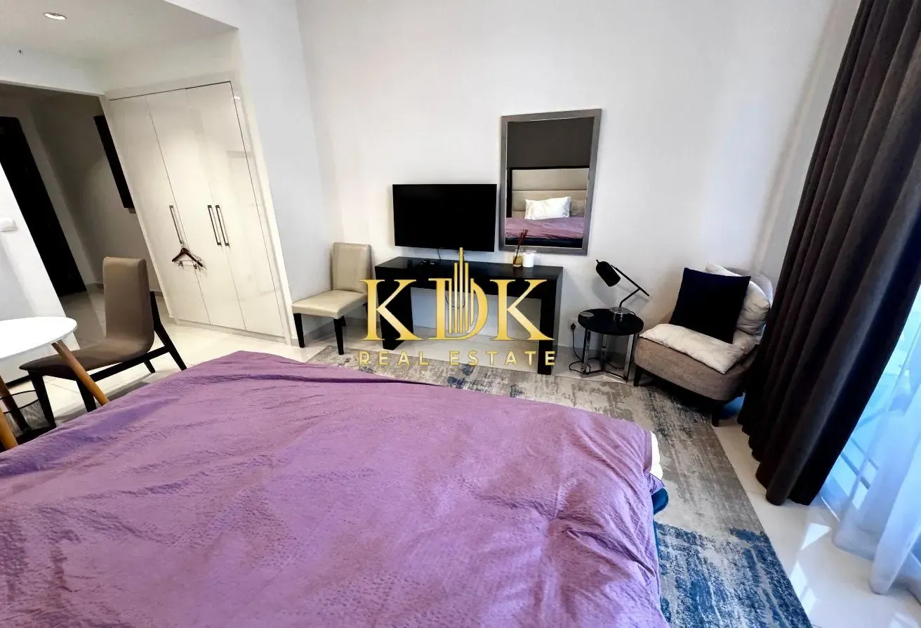 Pool View | Near Exit and Entry | Multiple Cheques