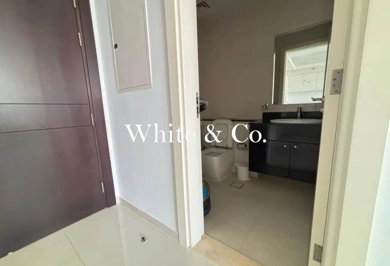 Big Layout | Fully Furnished | Dishwasher