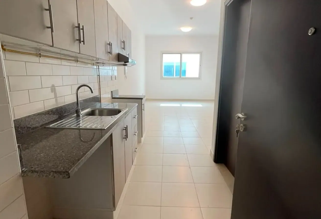 Studio | Near to Metro | Huge Size | For Family